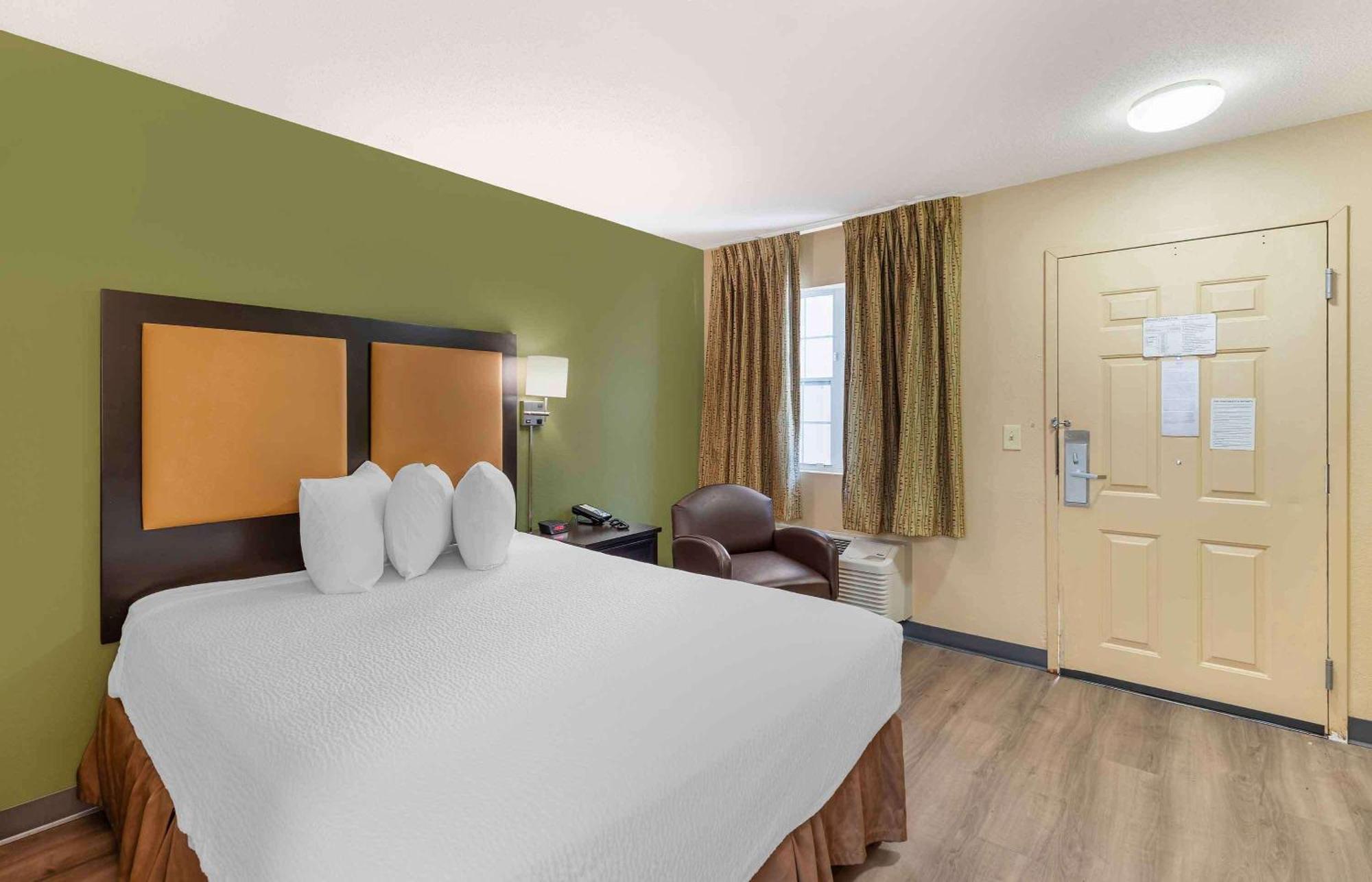 Extended Stay America Suites - St Louis - Westport - E Lackland Rd Maryland Heights Exterior foto